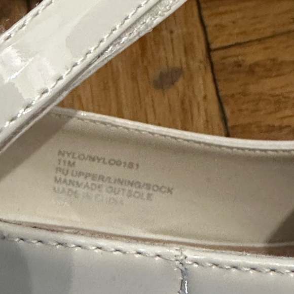 Steve Madden Wish White Patent Slip On Block Heel Squared Toe Mary Jane Pumps - Picture 6 of 6